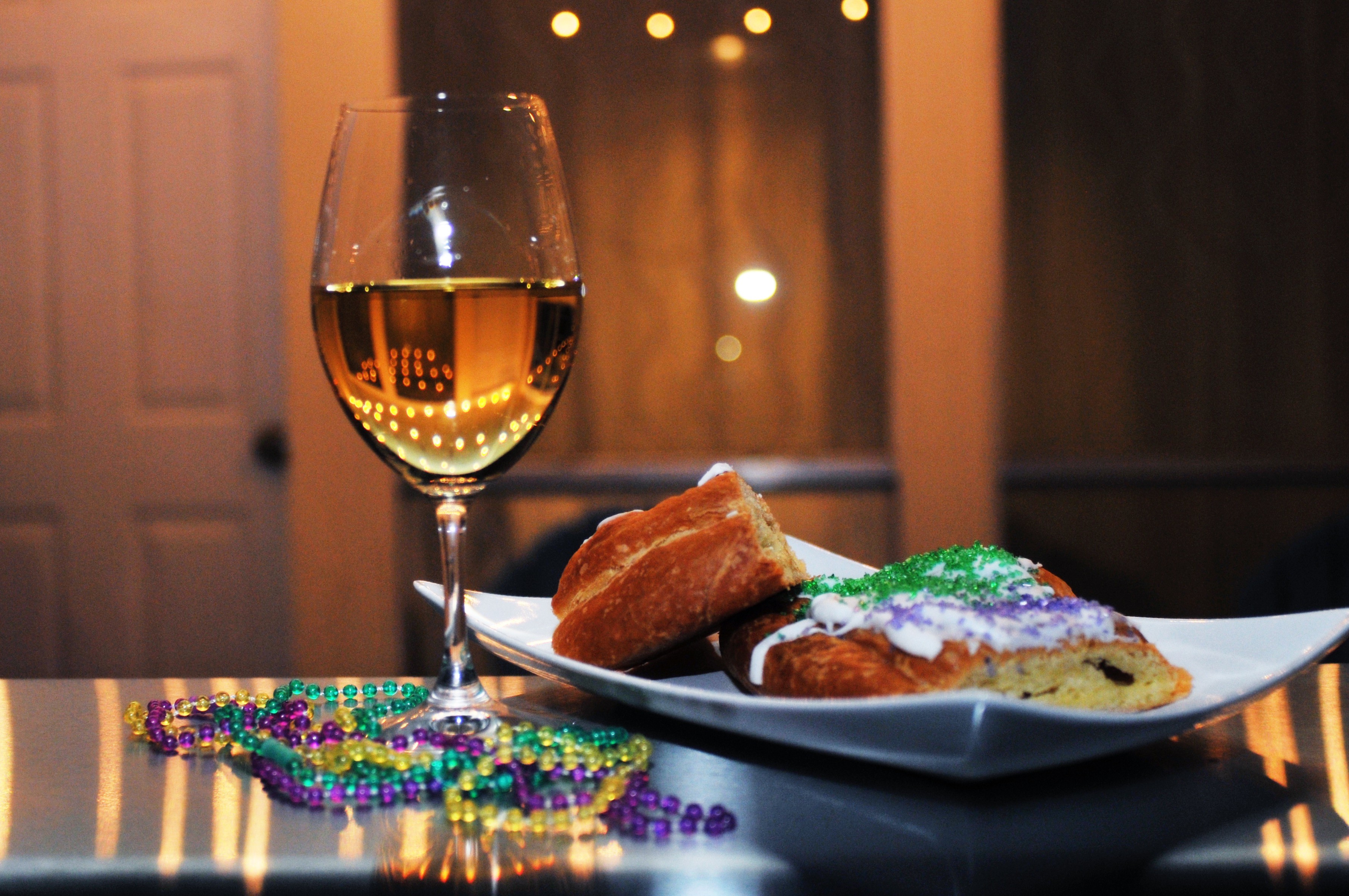 king cake and mardi gras wine