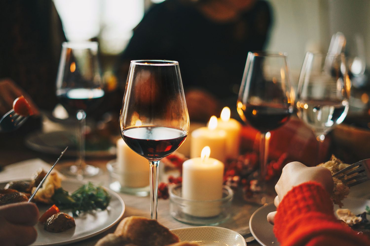 Cheers to the Season: Wine Pairings For All Of Your Favorite Festive Dishes!