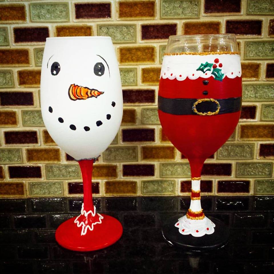Dec. 21 Holiday Wine Glass Painting — Let's Paint