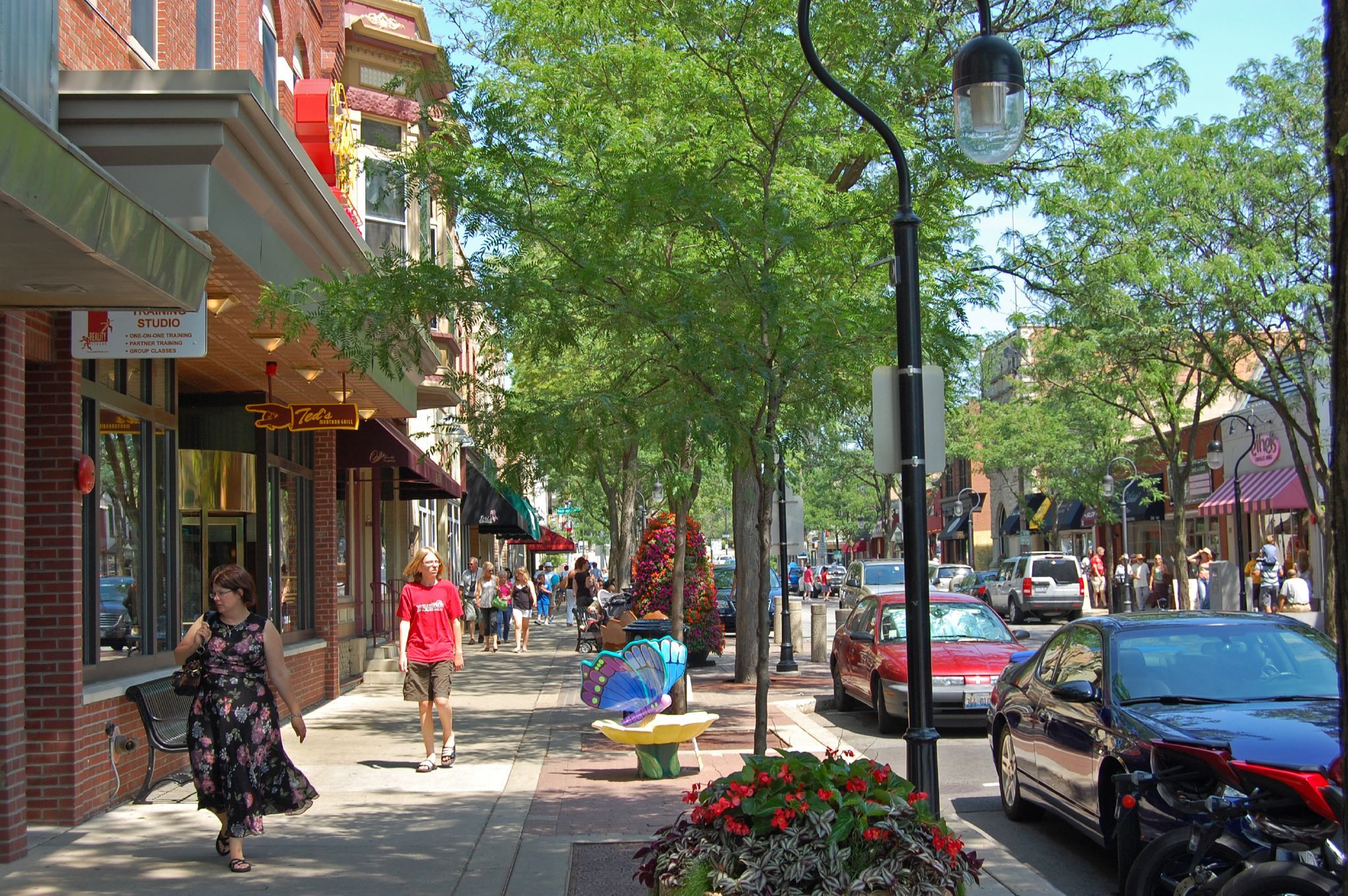 What Are Some Fun Things To Do In Naperville This Summer Pinot s Palette