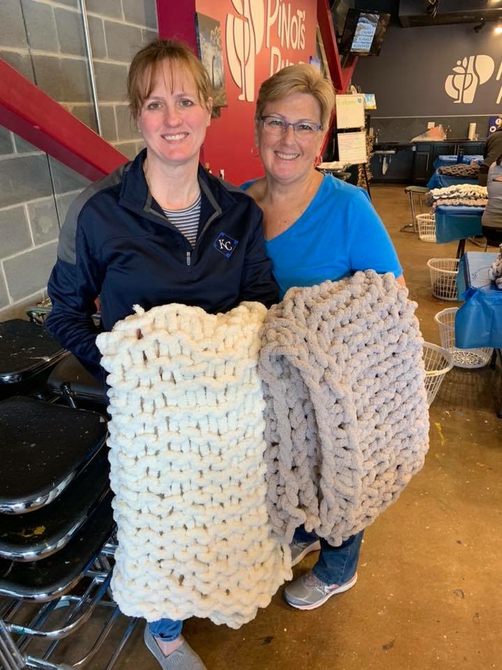 Chunky Blanket Workshop in Olathe - Pinot's Palette