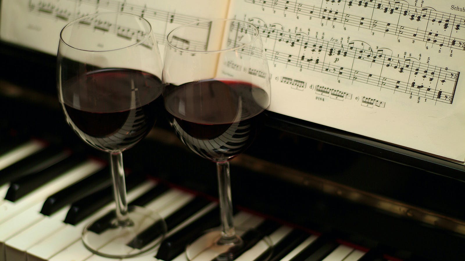 Exploring the Art of Wine and Music Pairings