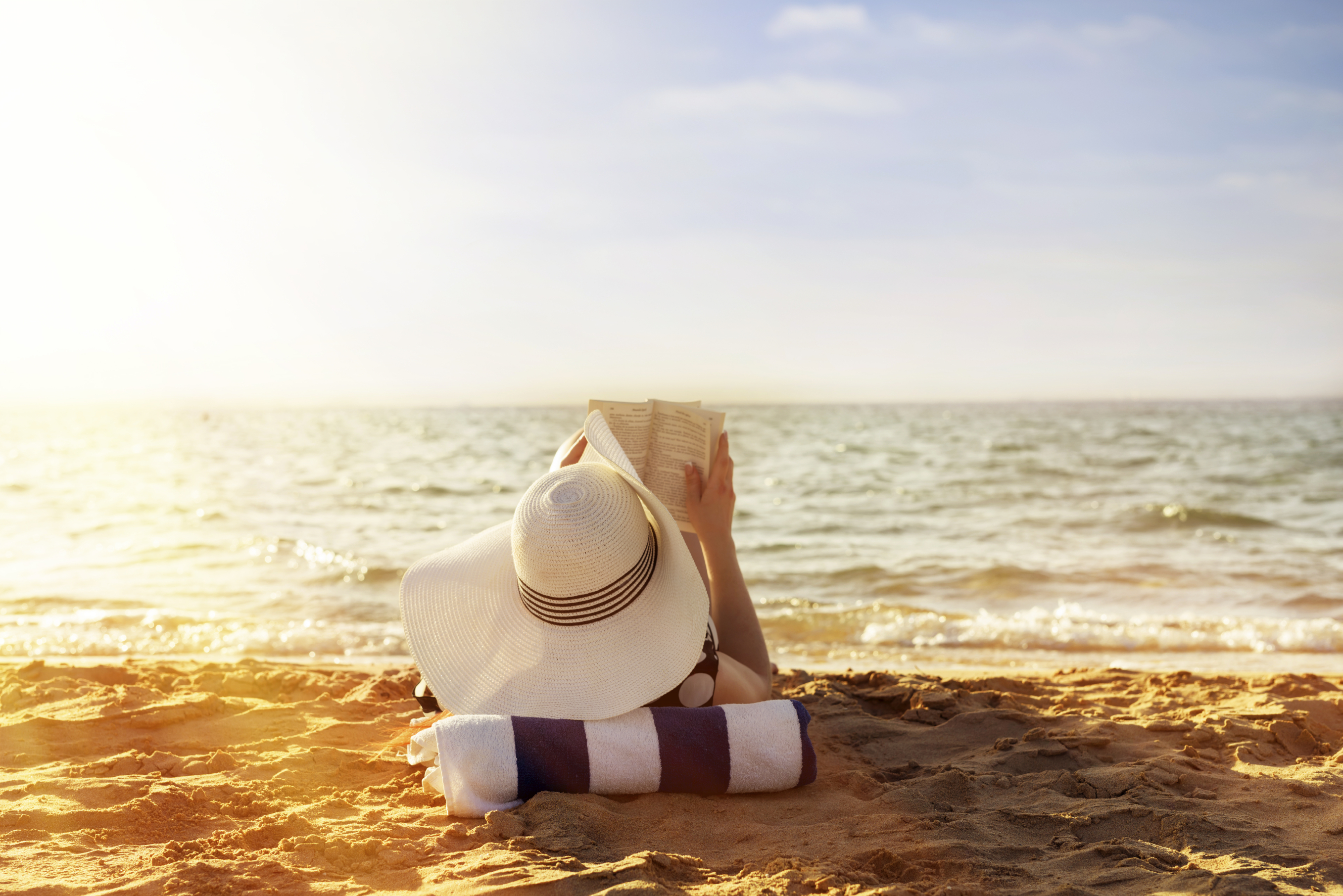 Hot Summer Reads That Will Make Your Days At The Beach, Even Better! 